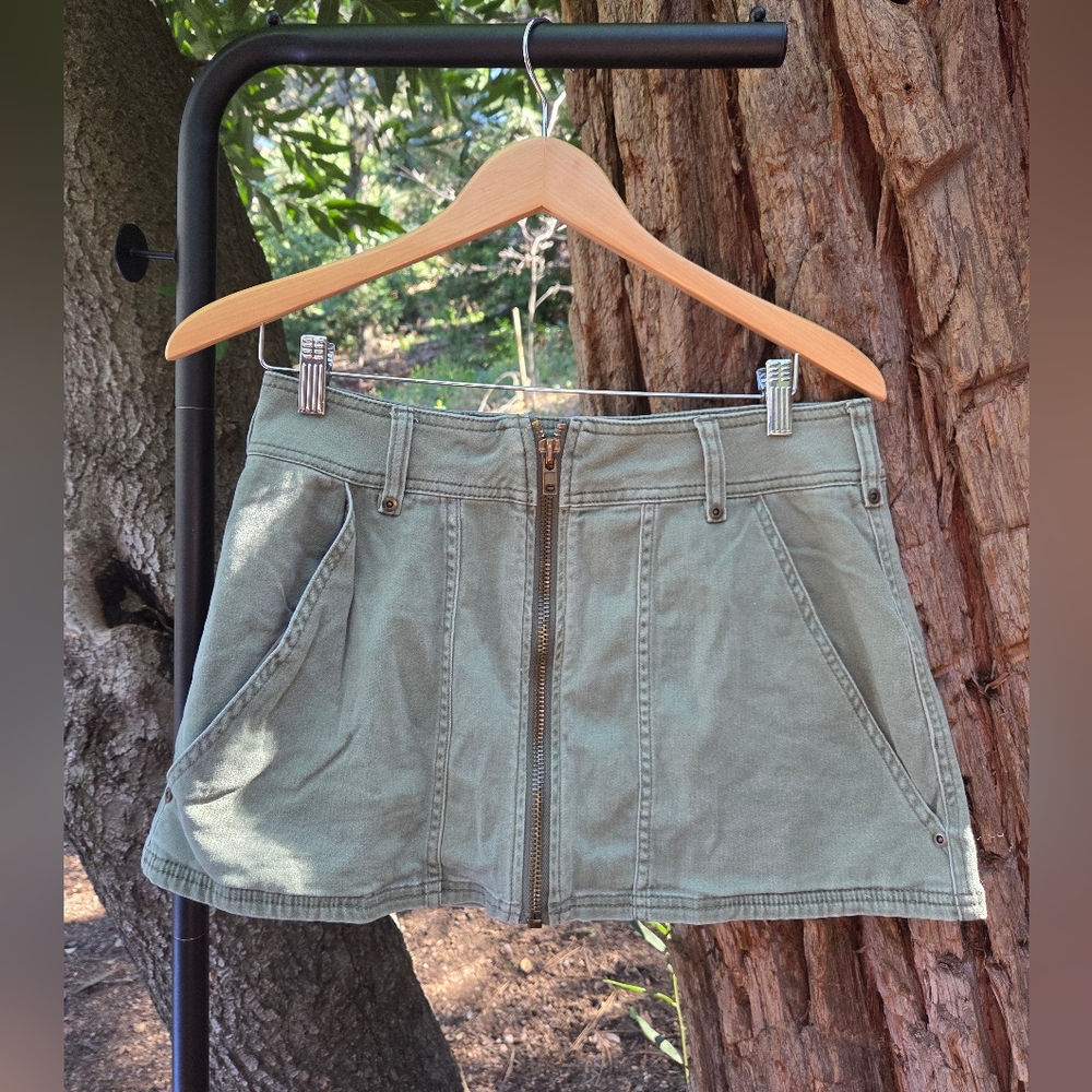 Free People Womens Too Cool Military‎ Green Mini Skirt Size 6